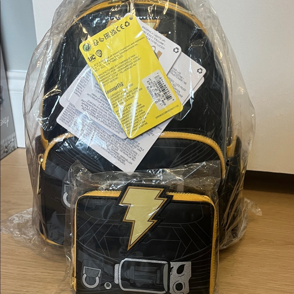 Brand new Loungefly DC Black Adam light up mini backpack and wallet